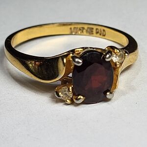 18k Gold Electroplated Ring With Oval Garnet And White Topaz Accent Stones Sz 8